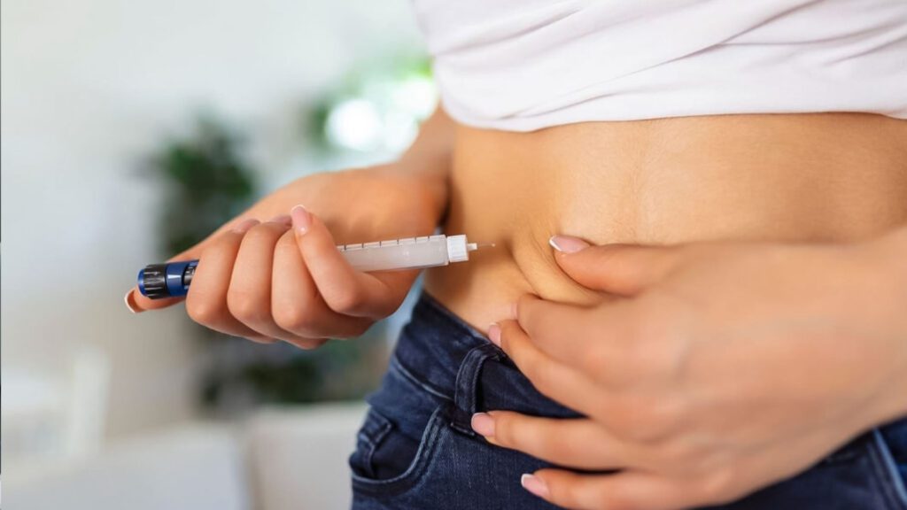 Weight Loss Medicine Explained: The Pros, Cons, and Everything in Between